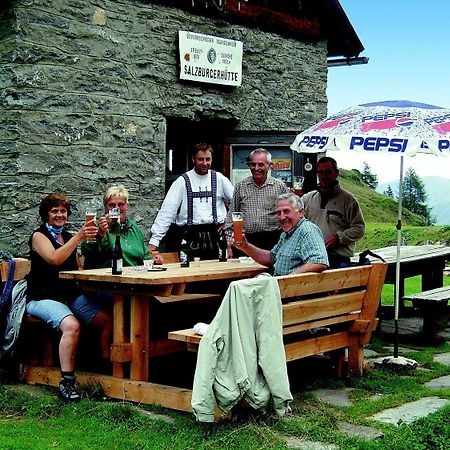 Klawunn Hotel & Apartement Kaprun Buitenkant foto