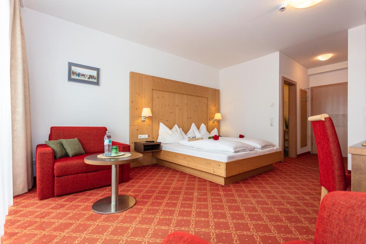 Klawunn Hotel & Apartement Kaprun Buitenkant foto