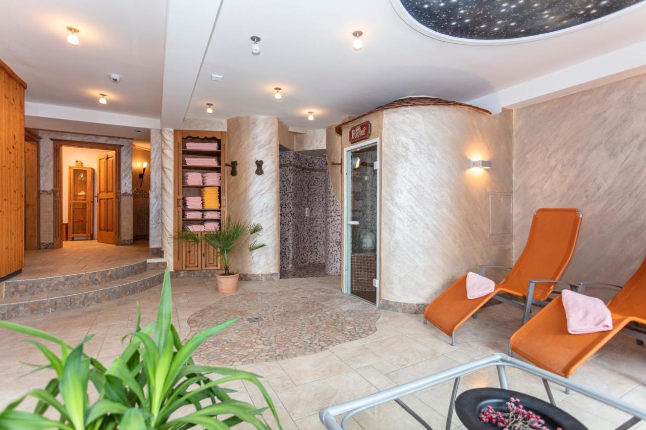 Klawunn Hotel & Apartement Kaprun Buitenkant foto