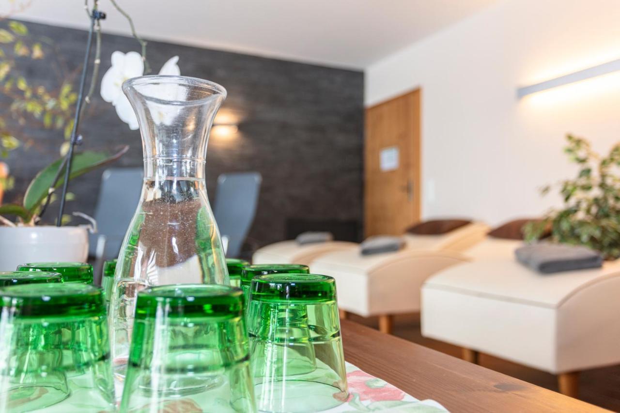 Klawunn Hotel & Apartement Kaprun Buitenkant foto