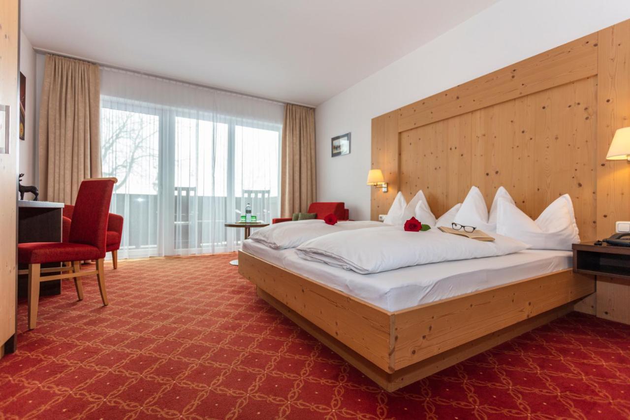 Klawunn Hotel & Apartement Kaprun Buitenkant foto