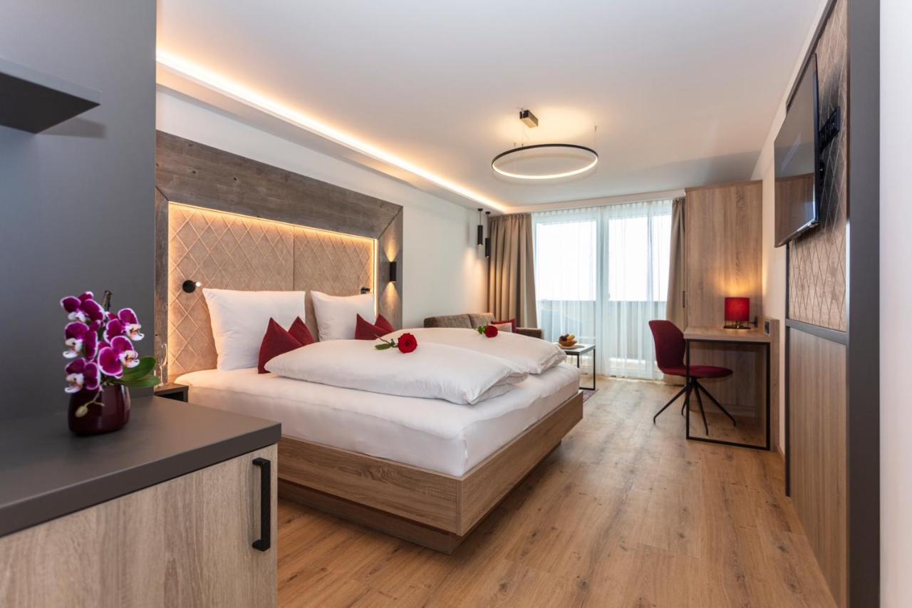 Klawunn Hotel & Apartement Kaprun Buitenkant foto