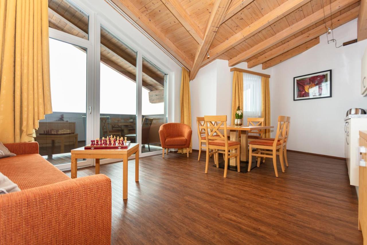 Klawunn Hotel & Apartement Kaprun Buitenkant foto