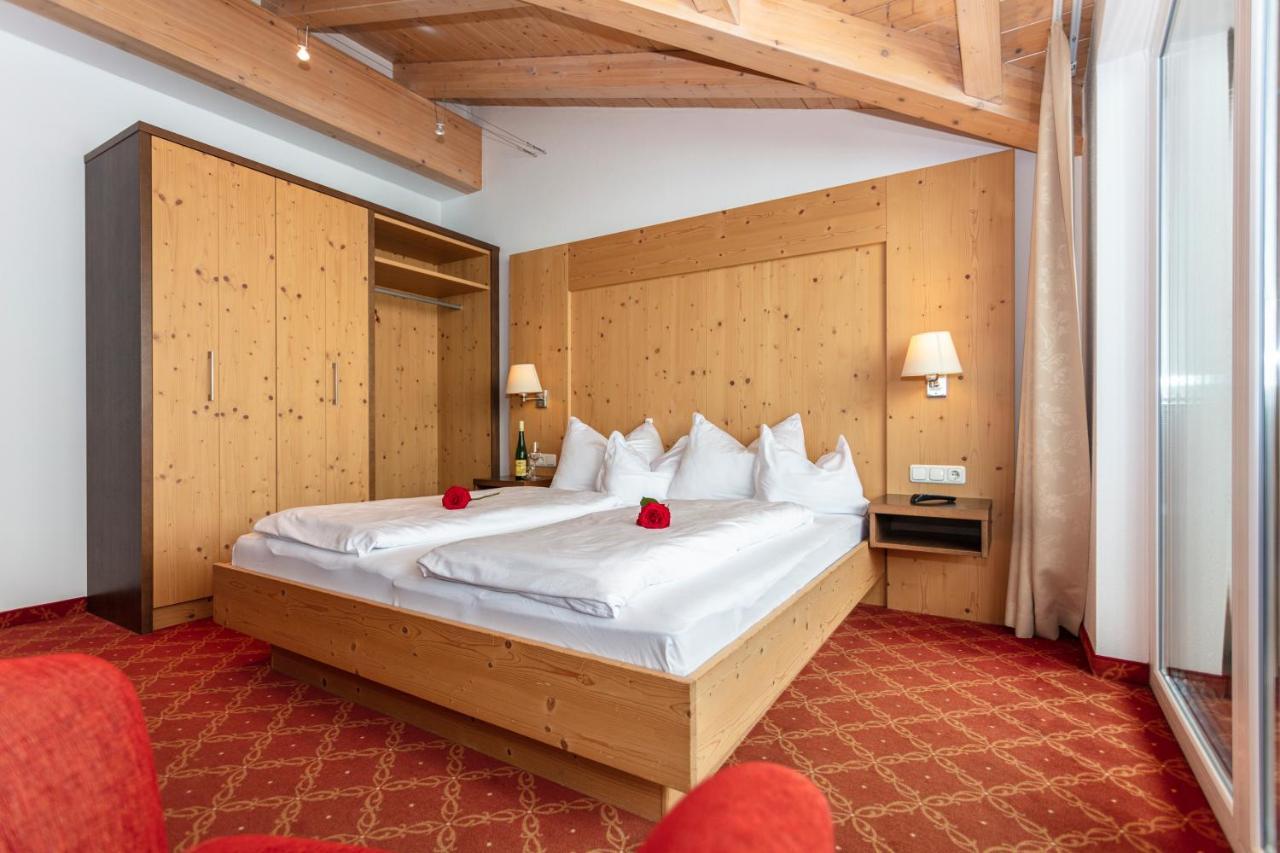 Klawunn Hotel & Apartement Kaprun Buitenkant foto