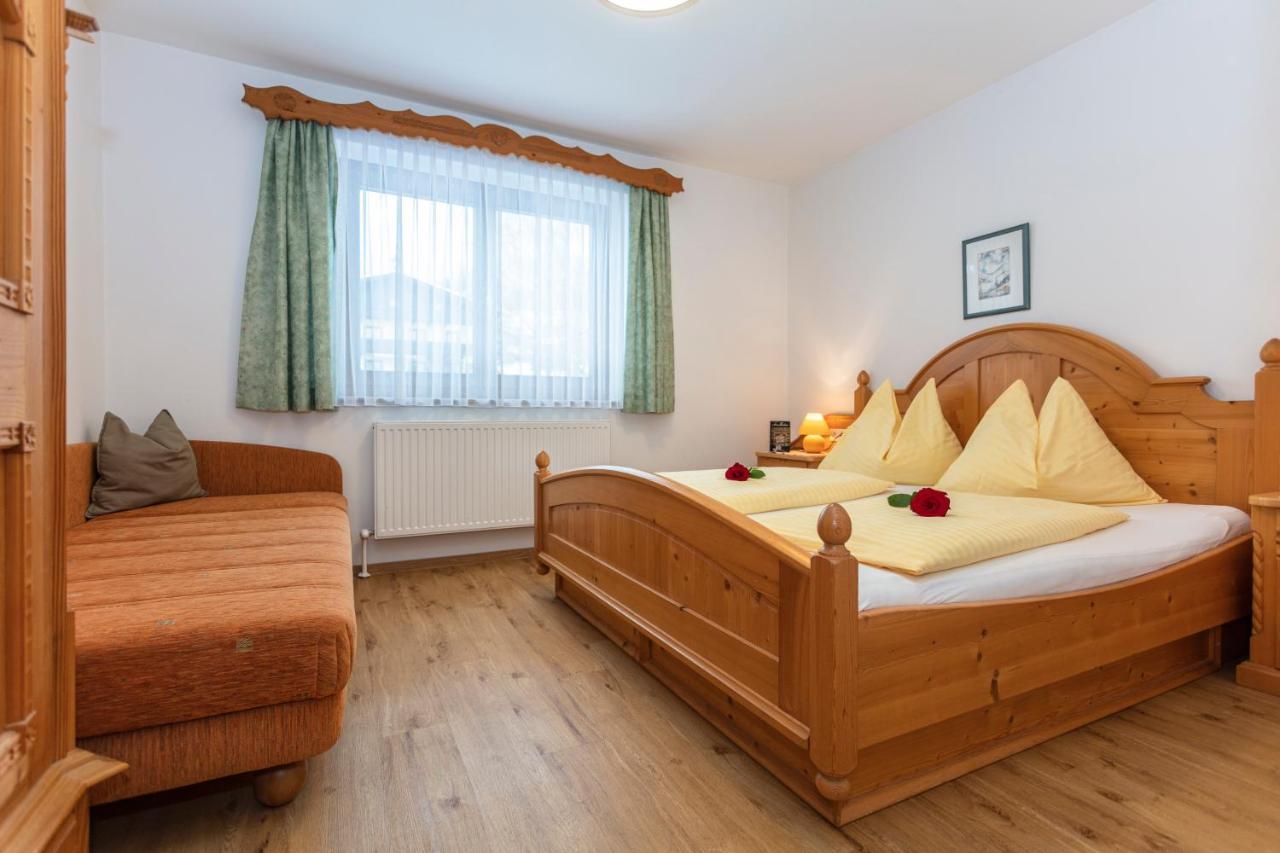 Klawunn Hotel & Apartement Kaprun Buitenkant foto