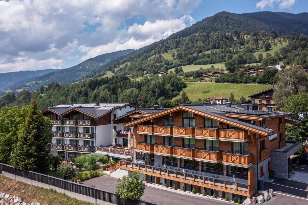 Klawunn Hotel & Apartement Kaprun Buitenkant foto